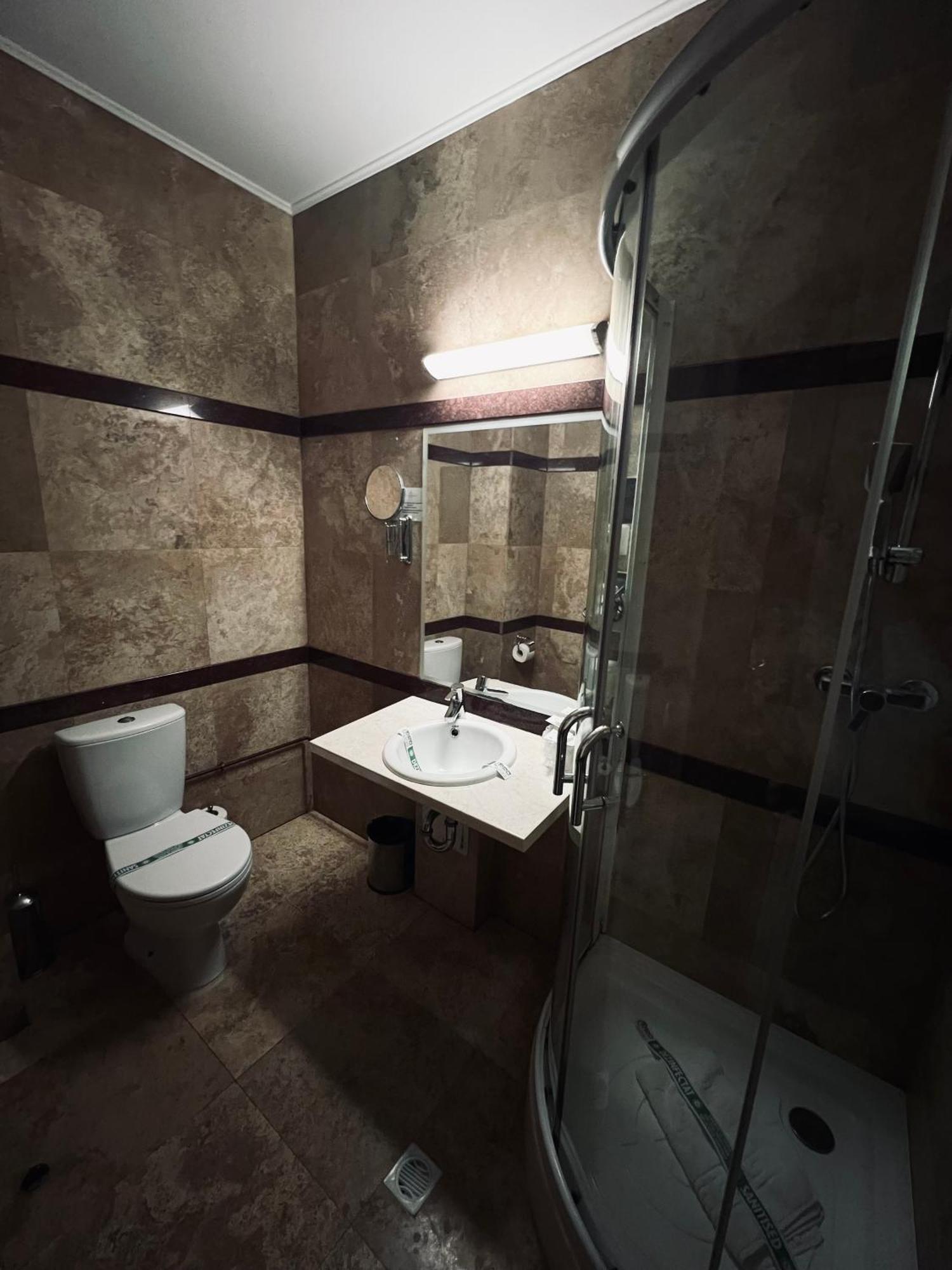 Hotel Royale Галац Экстерьер фото